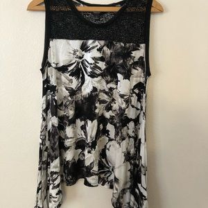 Vera Wang floral top